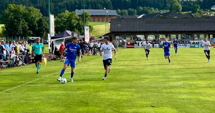 Titelbild TSV 1860 Slovan Liberec
