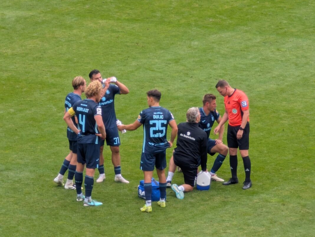 Alemannia Aachen TSV 1860 20250823 (58) Rafati: Platzverweis gegen Aachen war berechtigt