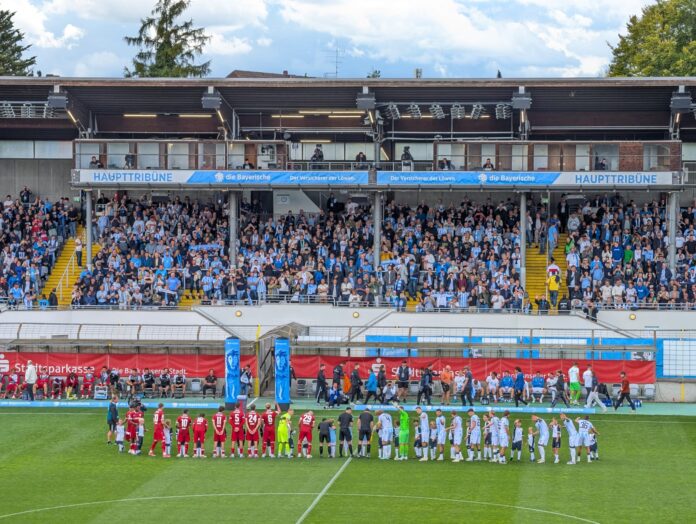 Haupttribüne GWS gegen VfB Stuttgart II 25/26