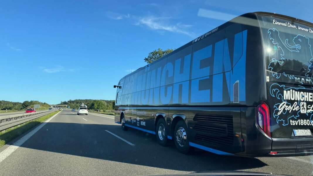 FV Illertissen TSV 1860 Totopokal 20250906 (78) Giesinger Gedanken Wie der Vater so der Sohn