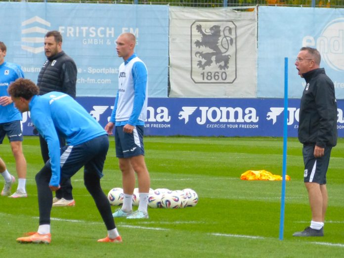 2025.10.13 Erstes Training Kuczinski 68 1860 training spieltagskader