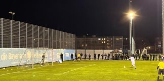 Amas feiern 5:0-Kantersieg gegen Deisenhofen