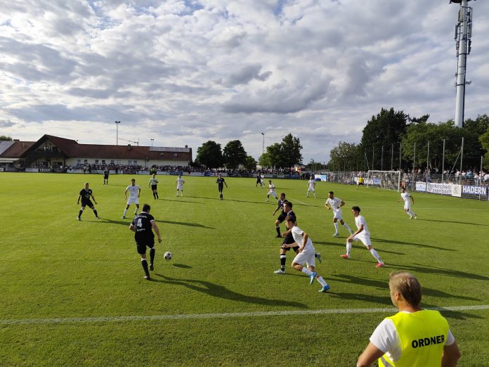 Fußballfest und Pflichtsieg: 1860 siegt 5:0 in Berglern