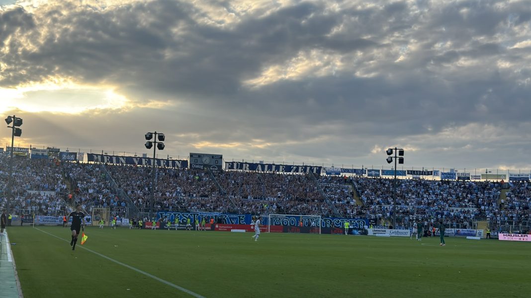 Sonne Lwe "Der TSV ist wieder da(heim)!" - 1860 mit 2:2 gegen Augsburg II