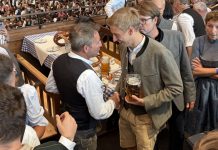 Stadion-Gipfel im Hacker-Zelt mit Krause und Mang
